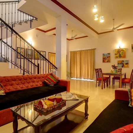 Jaqk Holidays - 9Bhk Villa For Big Groups, Private Pool-Wifi-Cartaker-Parking, North Goa Бага Екстериор снимка