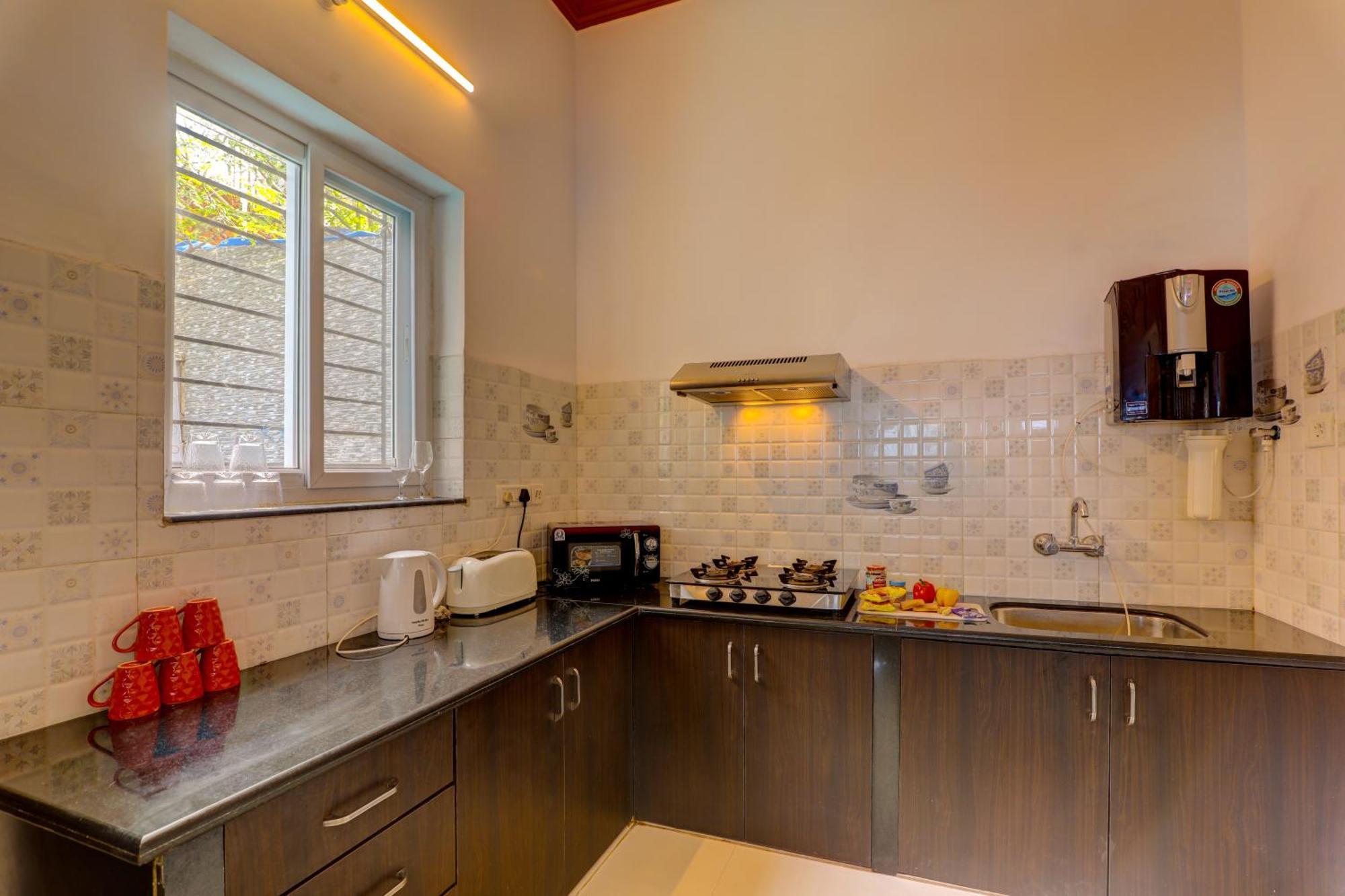 Jaqk Holidays - 9Bhk Villa For Big Groups, Private Pool-Wifi-Cartaker-Parking, North Goa Бага Екстериор снимка